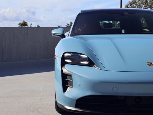 Certified 2023 Porsche Taycan GTS image 12