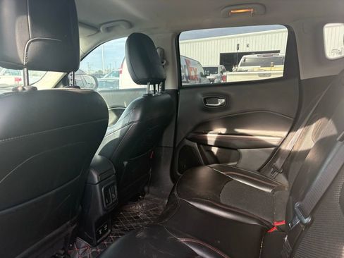 Used 2021 Jeep Compass Trailhawk image 8