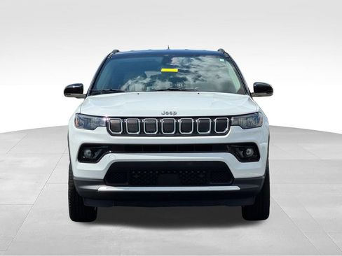 Used 2022 Jeep Compass Limited AWD/4WD image 2