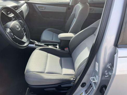 Used 2017 Toyota Corolla LE image 21