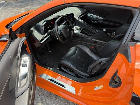 Used 2023 Chevrolet Corvette Stingray Coupe w/ 1LT RWD image 9