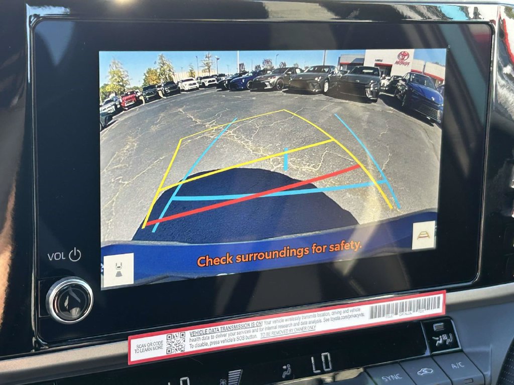 New 2026 Toyota Camry Hybrid FWD image 26
