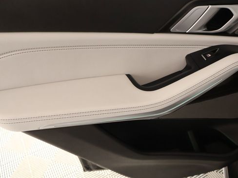 Used 2025 BMW X5 xDrive40i w/ Premium Package image 18