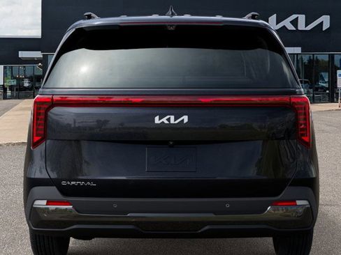 New 2026 Kia Carnival SX Prestige image 13