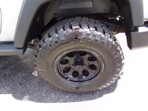 Used 2014 Jeep Wrangler Sport AWD/4WD image 30