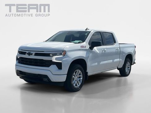 Used 2025 Chevrolet Silverado 1500 RST w/ Z71 Off-Road Package AWD/4WD image 3