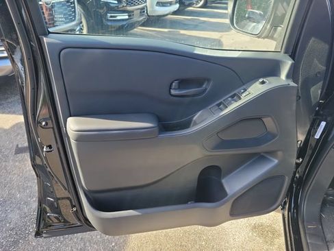 New 2026 Nissan Frontier SV w/ Tow Package AWD/4WD image 12