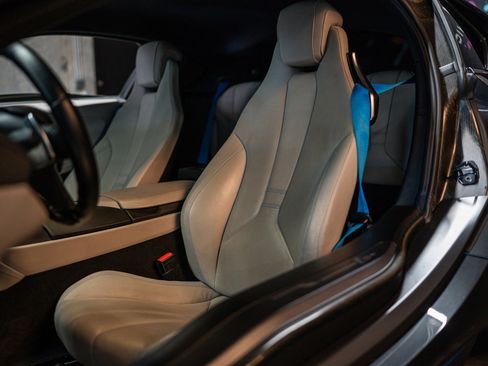 Used 2014 BMW i8 image 8