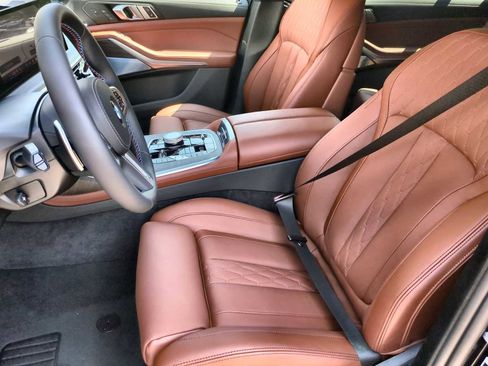 New 2026 BMW X7 M60i image 17