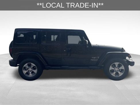 Used 2017 Jeep Wrangler Unlimited Sahara w/ Connectivity Group image 4