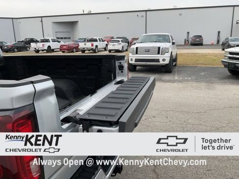 Certified 2022 GMC Sierra 1500 Denali image 9