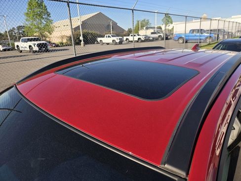 Used 2023 Toyota Corolla Cross SE w/ Moonroof Package image 4