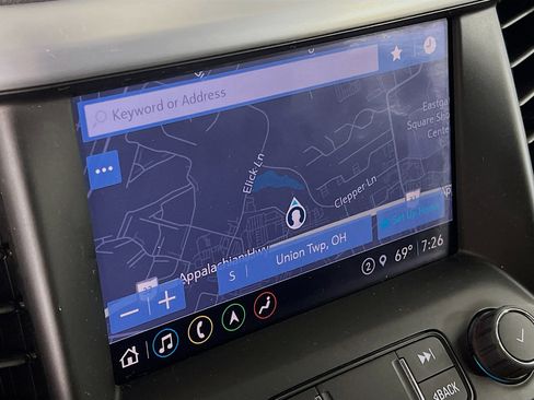 Used 2023 GMC Acadia SLT image 9