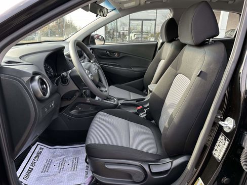 Used 2022 Hyundai Kona SE image 16