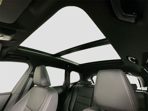 New 2026 BMW X1 xDrive28i w/ Technology Package AWD/4WD image 23
