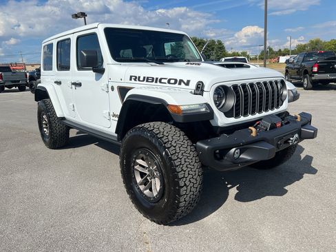 New 2025 Jeep Wrangler Unlimited Rubicon 392 image 3