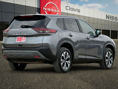 Used 2023 Nissan Rogue SV AWD/4WD image 3