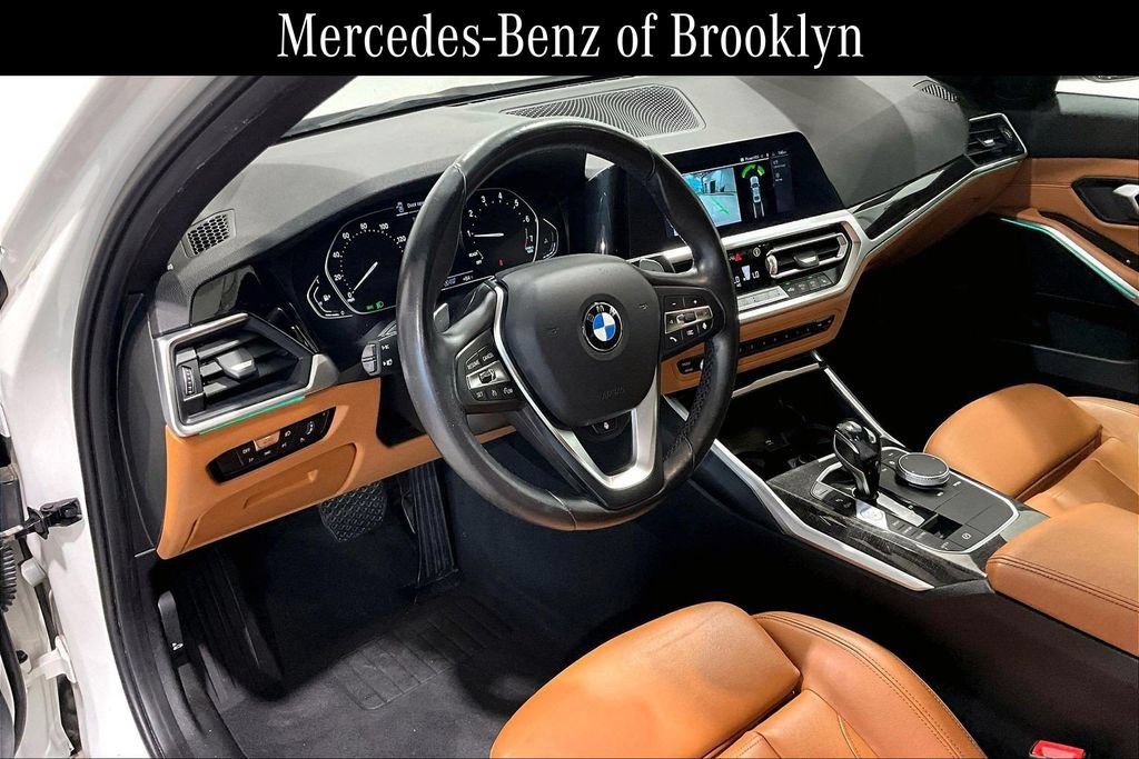 Used 2021 BMW 330i xDrive Sedan w/ Convenience Package AWD/4WD image 17