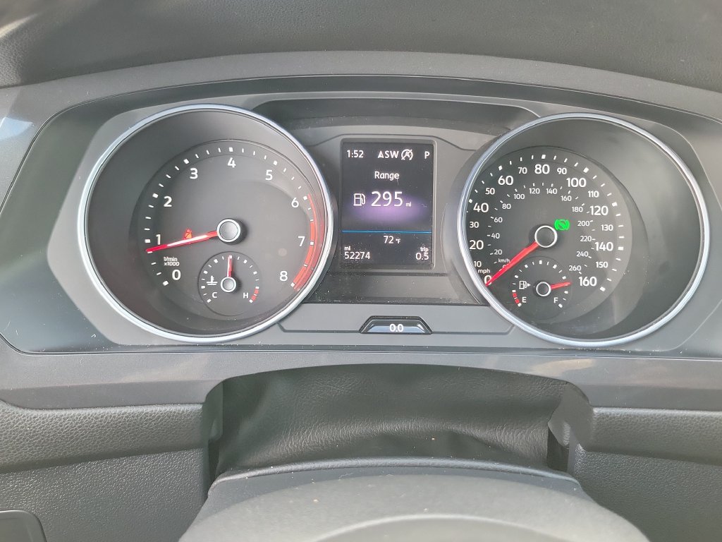 Used 2021 Volkswagen Tiguan SE R-Line FWD image 7