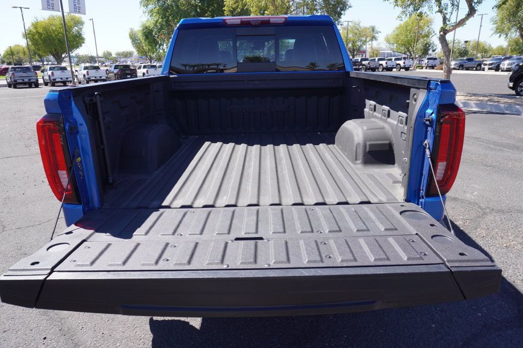 Used 2023 GMC Sierra 1500 AT4X AWD/4WD image 14