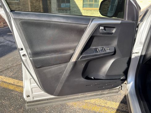 Used 2015 Toyota RAV4 LE image 23