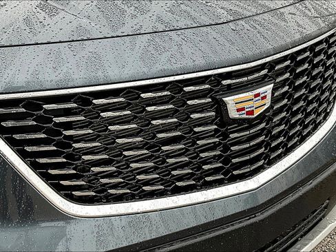 Used 2021 Cadillac XT4 Premium Luxury image 31