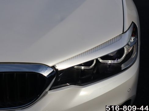 Used 2018 BMW 540i xDrive w/ Premium Package image 12