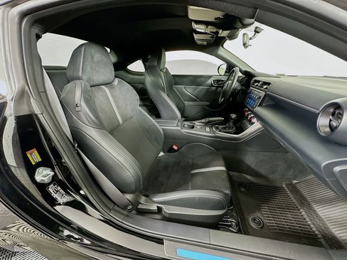 Used 2024 Toyota GR86 Premium RWD image 26