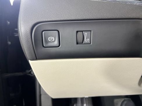 Certified 2023 Buick Enclave Essence w/ Experience Buick Package FWD image 18