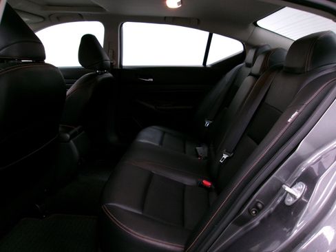 Used 2021 Nissan Altima 2.0 SR image 10