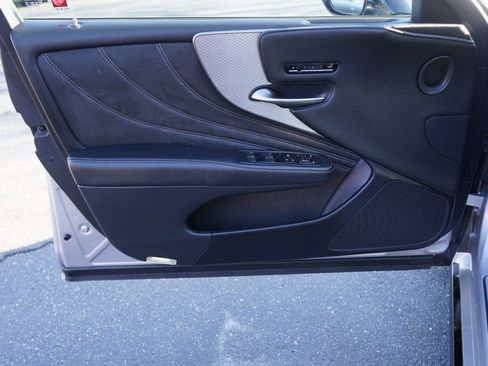 Used 2018 Lexus LS 500 F Sport image 26