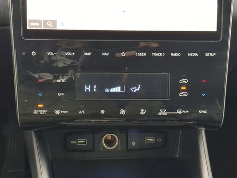 Certified 2024 Hyundai Tucson Limited image 25