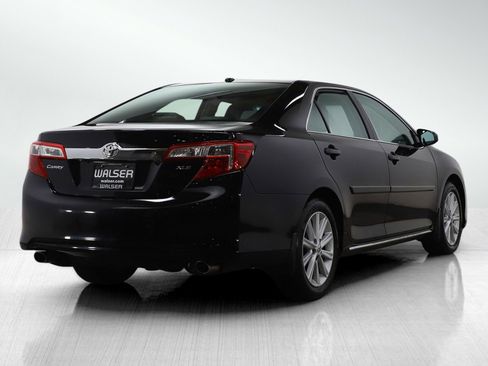 Used 2014 Toyota Camry XLE image 5