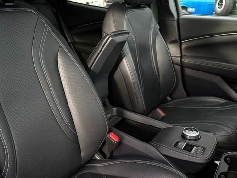 Used 2022 Ford Mustang Mach-E Premium image 33