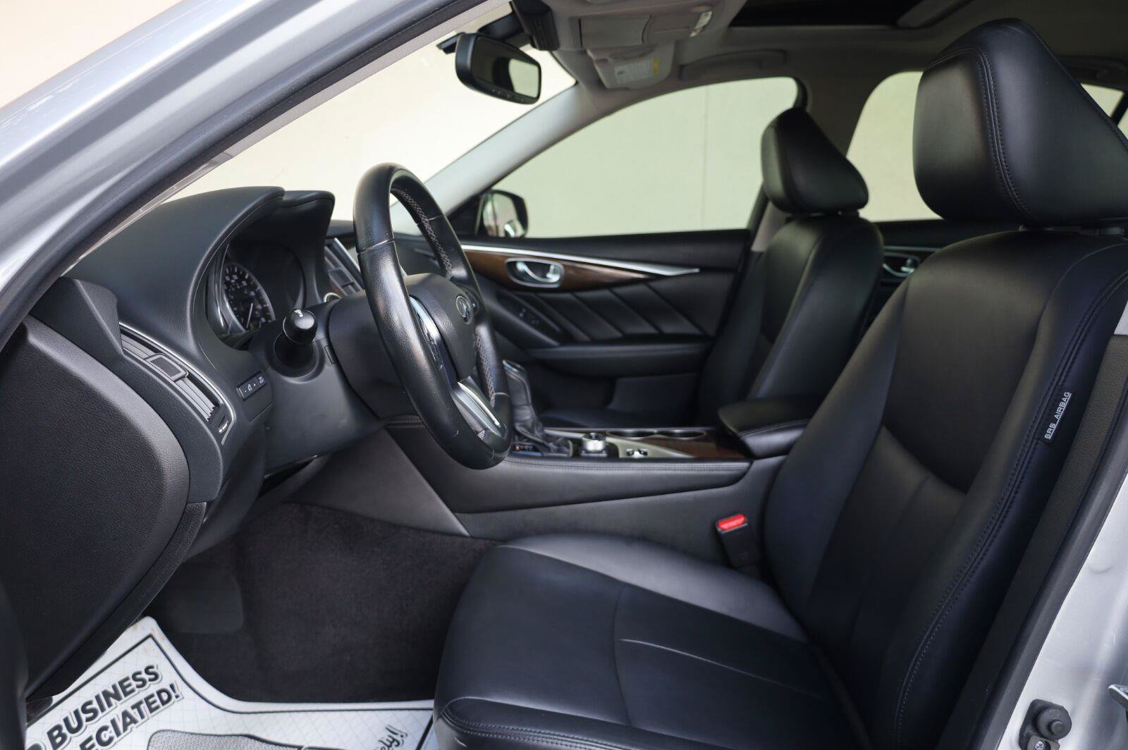 Used 2019 INFINITI Q50 Luxe RWD image 17
