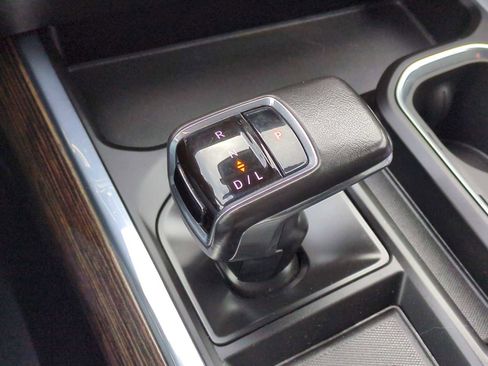 Used 2022 GMC Sierra 1500 Elevation w/ Preferred Package image 27