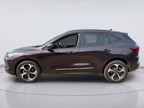 Used 2023 Ford Escape ST-Line Select AWD/4WD image 4