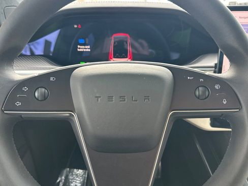 Used 2023 Tesla Model X Plaid image 27