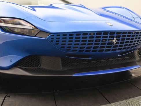 Used 2025 Ferrari Roma Spider image 28