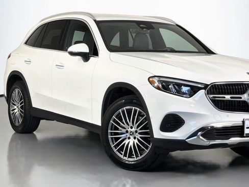 Used 2026 Mercedes-Benz GLC 300 image 14