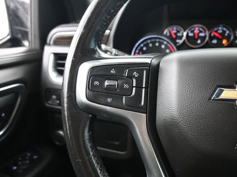 Used 2021 Chevrolet Suburban LT image 17