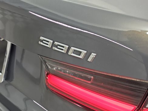 Used 2023 BMW 330i Sedan w/ Driving Assistance Package RWD image 11