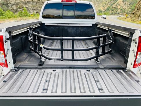 Used 2018 Nissan Frontier SV RWD image 16
