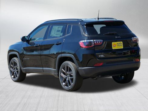 New 2026 Jeep Compass Latitude AWD/4WD image 3