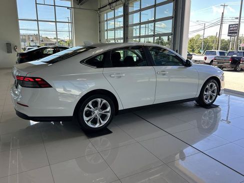 Used 2023 Honda Accord LX image 7