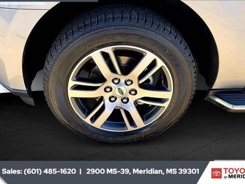 Used 2022 Ford Expedition Limited image 7