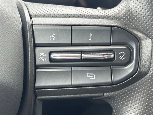 Used 2023 Chevrolet Colorado Trail Boss AWD/4WD image 20
