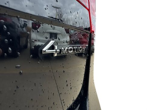 Used 2023 Volkswagen Tiguan S image 6