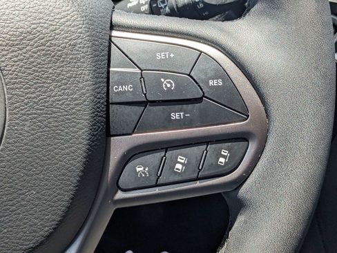 Used 2021 Jeep Cherokee Limited w/ Elite Package FWD image 28