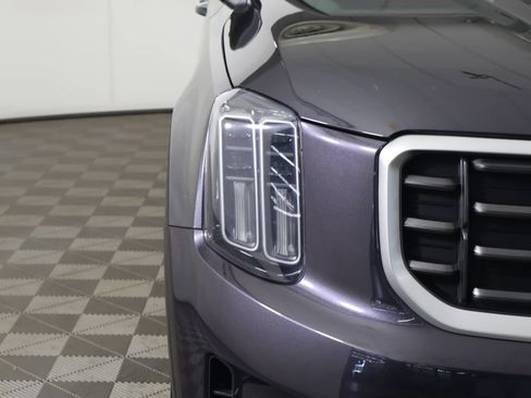 Used 2025 Kia Telluride S FWD image 14